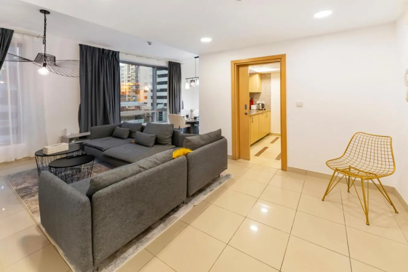 Fam Living - Blakely Tower, Dubai Marina