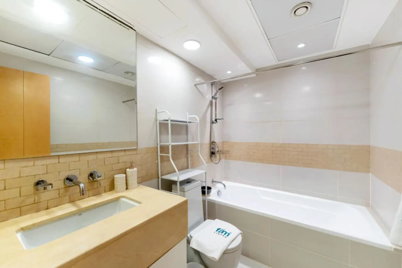Apartment Fam Living - Blakely Tower, Dubai Marina