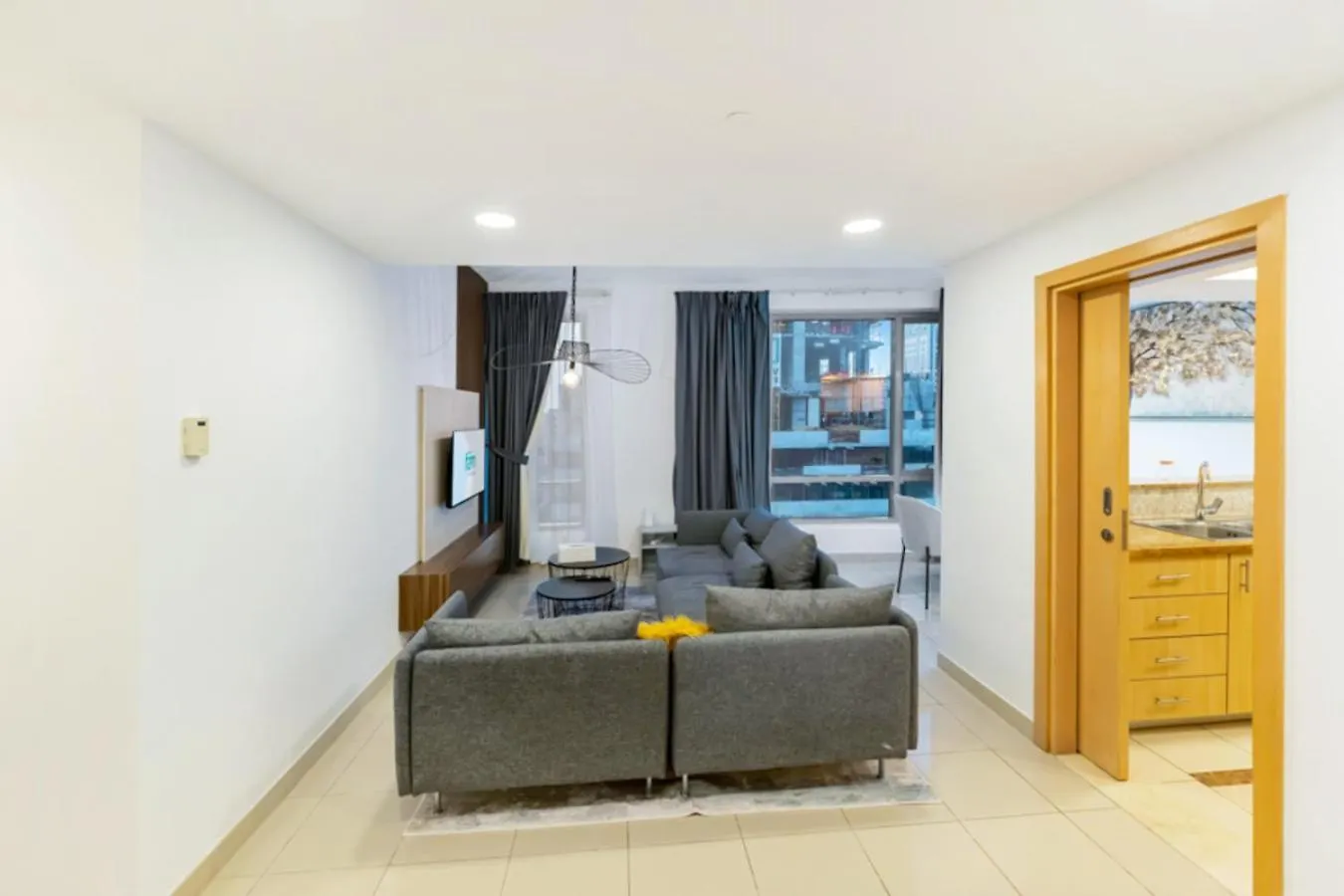 Fam Living - Blakely Tower, Dubai Marina Apartment